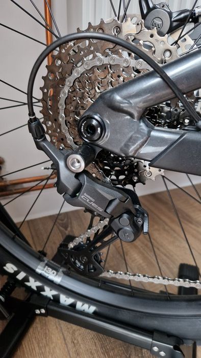 Bicicleta full suspension Focus Thron