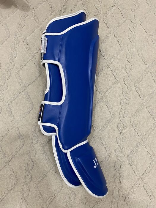 Продам щитки для единоборств