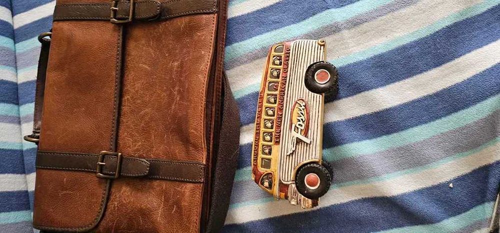 Geanta Fossil Messenger  gen postas