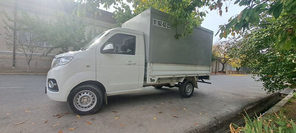 SHINERAY T 30 Yuk Avtomobil