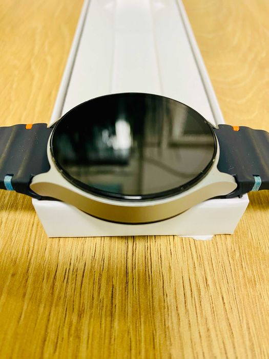 КАТО НОВ !!! Samsung Galaxy Watch 7 L310 44 mm, GPS, Silver