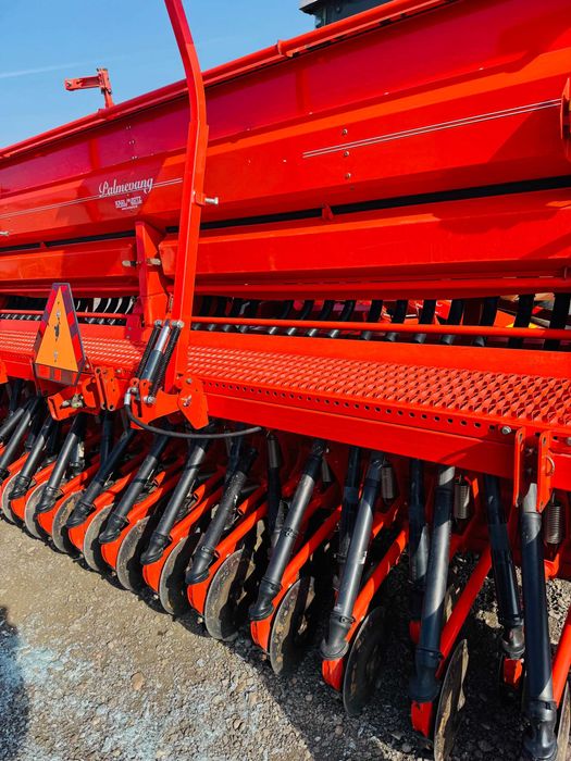 Semanatoare pe discuri Kuhn Integra + Freza an 2020 Gaspardo Amazone