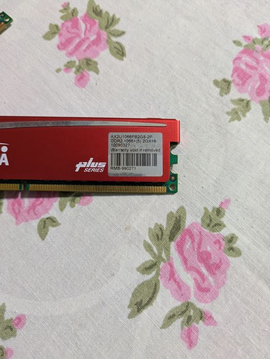 bucăți memorii AData DDR2-1066+