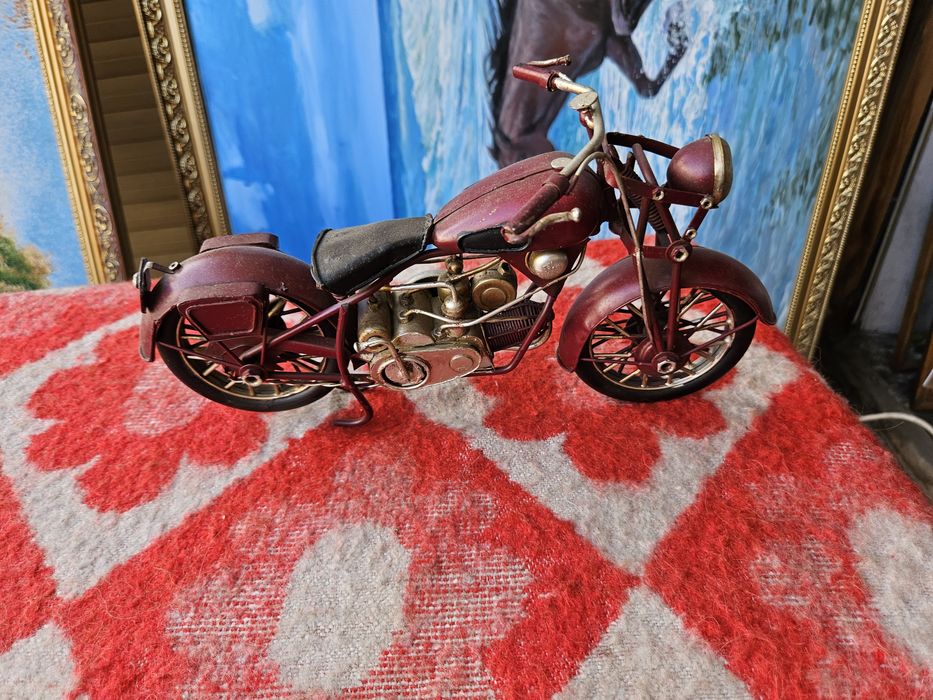 Сувенирыные мотоциклы.