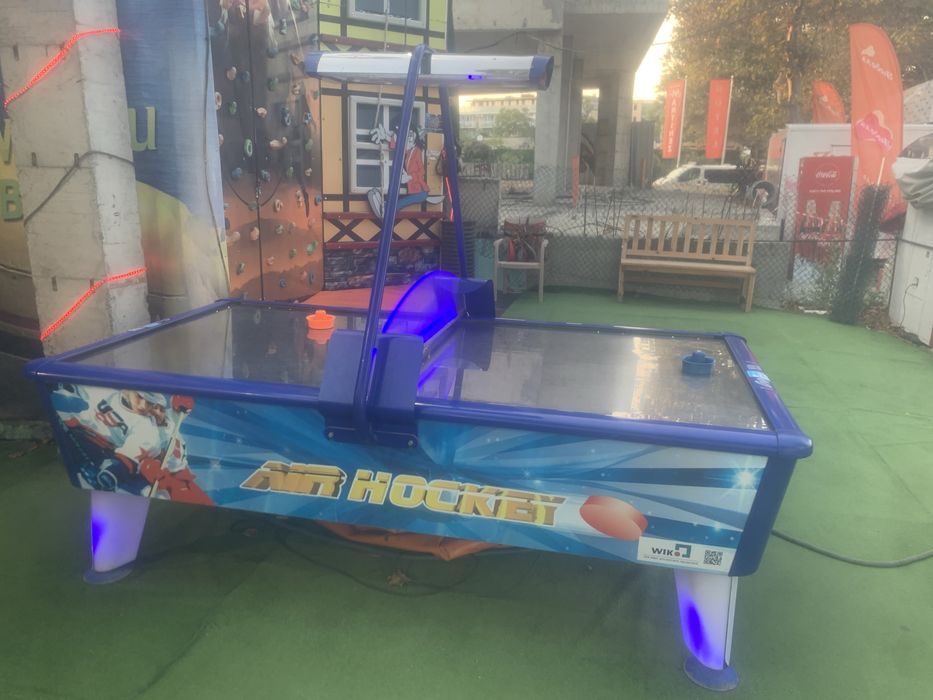 Въздушен хокей игра