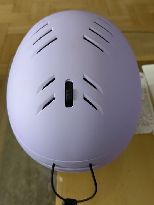 Чисто нова Ски каска - Uvex