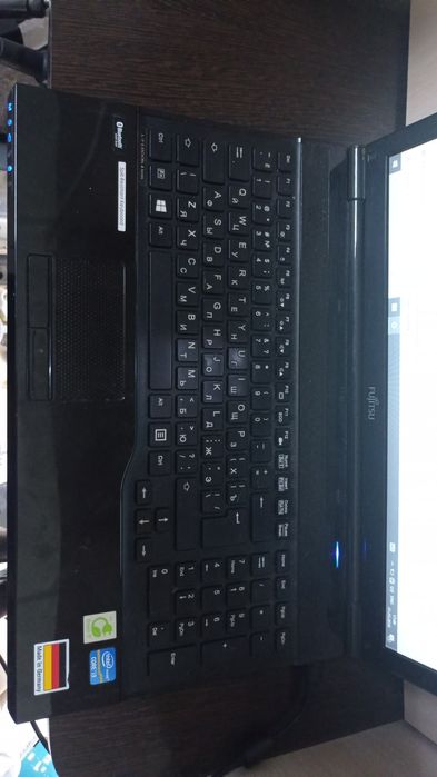 Продам ноутбук Fujitsu