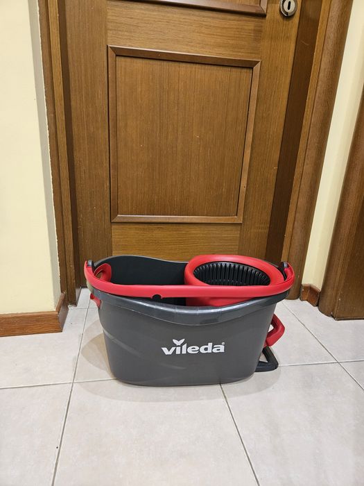 Комплект за почистване Easy Wring - CLEAN TURBO VILEDA