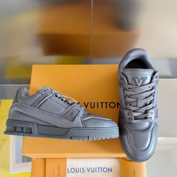 Adidasi Louis Vuitton Calitate Premium