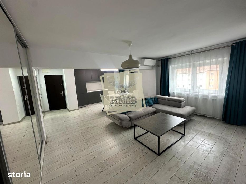 Apartament Renovat 4 camere 92mpu | decomandat | 2 bai | zona Centrala