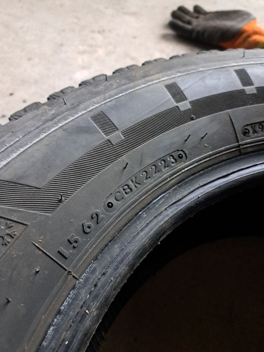 2 anvelope iarnă 225 65 r16C Bridgestone