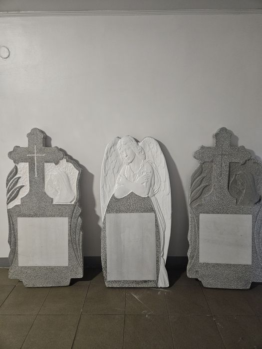 Monumente funerare com gemenele jud braila