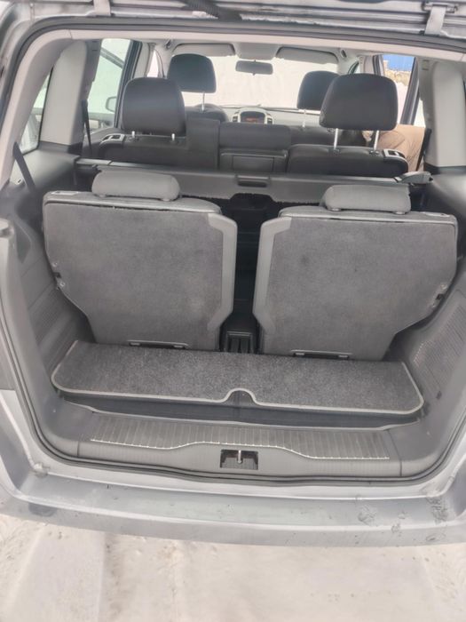Vând Opel Zafira recent adus din Germania
