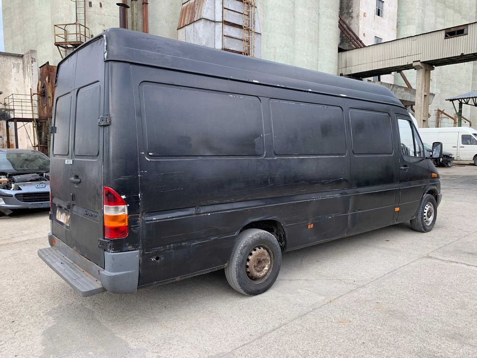 DEZMEMBREZ Mercedes SPRINTER 2.2 311 CDI punte simpla 2002