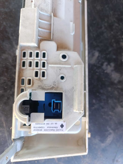 Пералня Electrolux EWF 1005 лицев панел