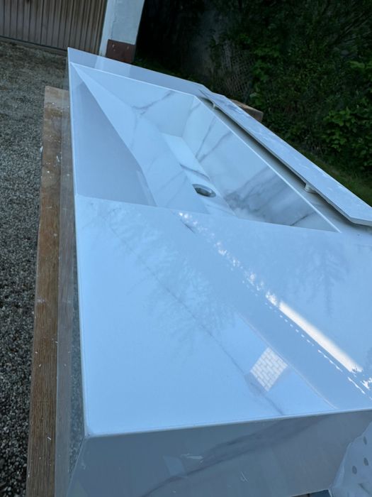 Vând lavoar din gresie tip cascadă  dimensiuni 120/47/15 ,nou!