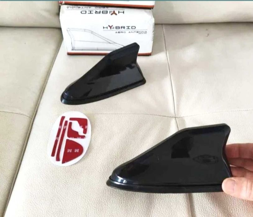 Antena Auto tip rechin , negru lucios ) Antena Radio Auto