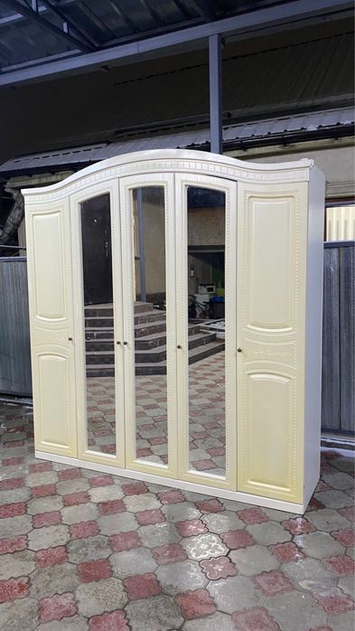 Спальный гарнитур + доставка