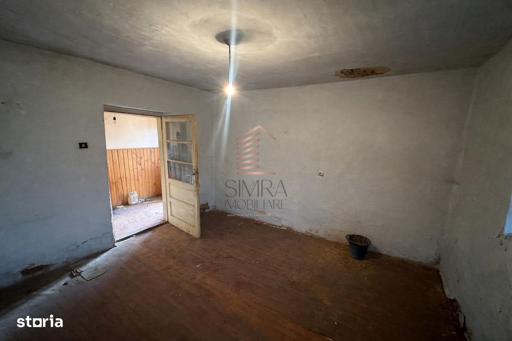 casa 3 camere + 450 mq de teren, Rosiori