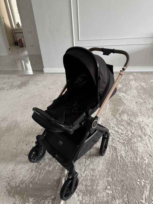 Продам коляску в отличном состоянии