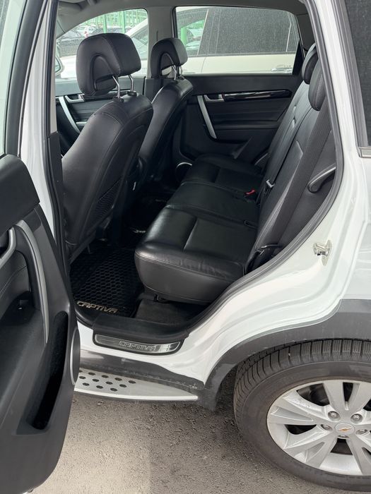 Срочно продаю Chevrolet Captiva