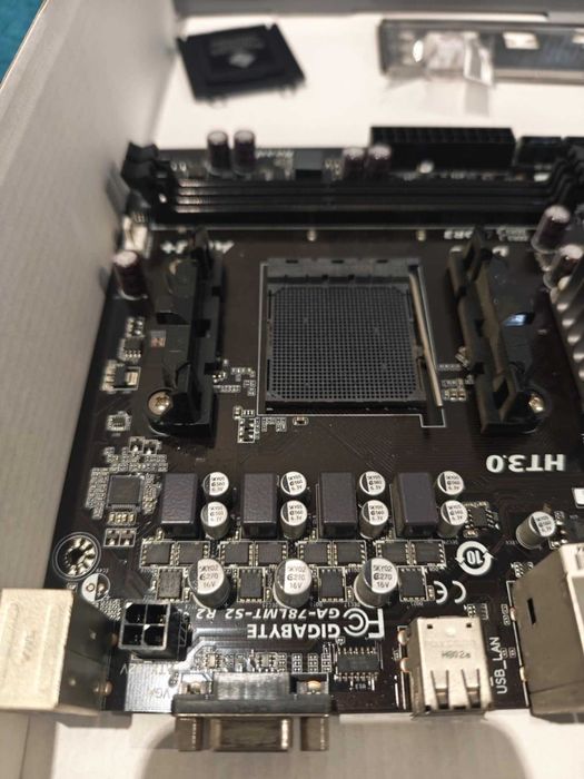 GA-78LMT-S2 R2 + AMD FX-8300 + 8GB DDR3 RAM + Thermaltake 650W PSU