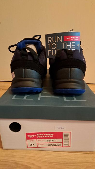 Маратонки Grand Attack