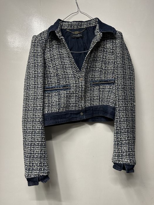 Сако на марката Guess