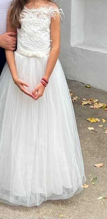 Vand 3 rochițe de ocazii