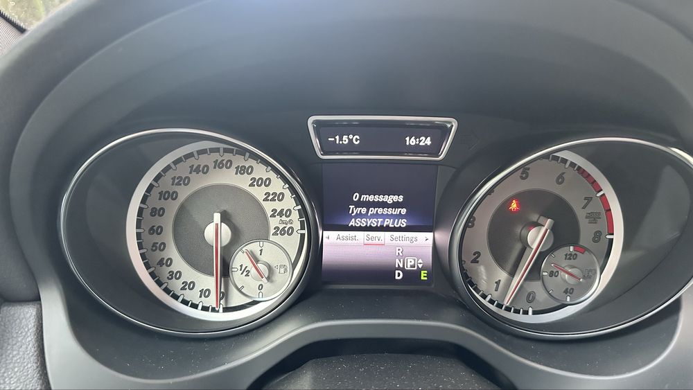 Mercedes-benz CLA 180