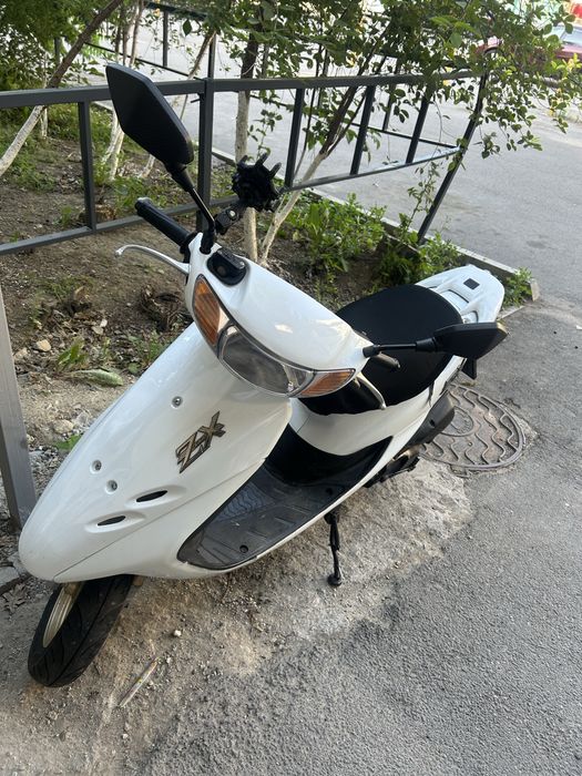 Мопед Honda Dio 35 ZX