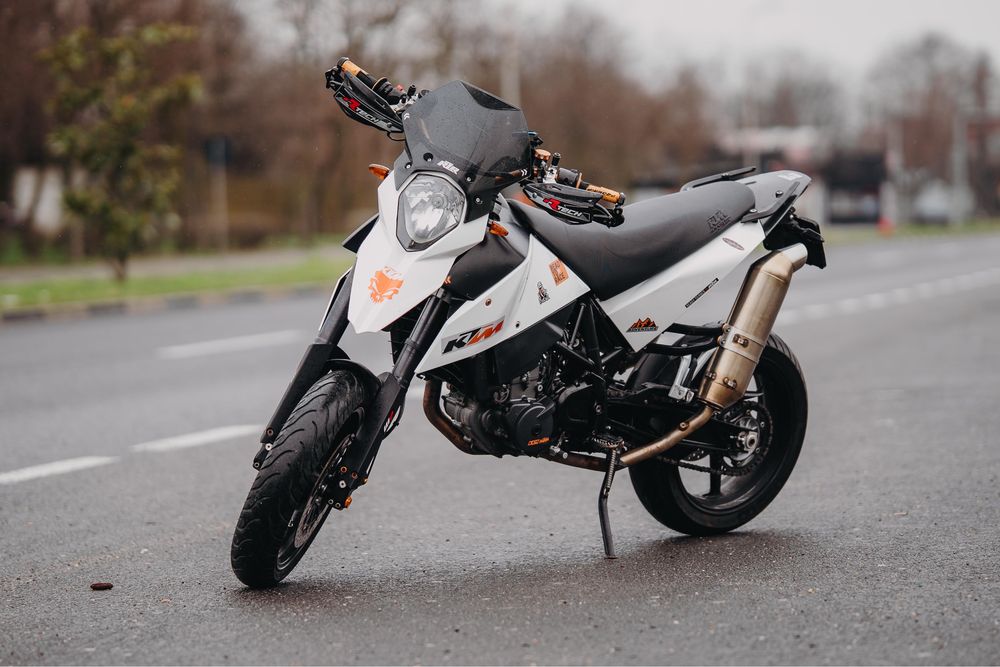 KTM 690 SM Prestige