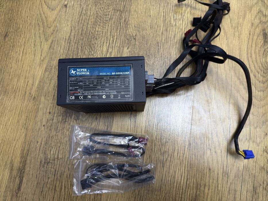 Sursa PC Super Flower 550W modulara si 16 GB ram DDR4 2666MHZ laptop