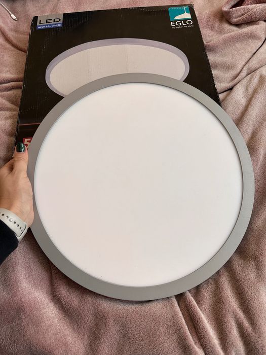 Led лампа,плафон Eglo