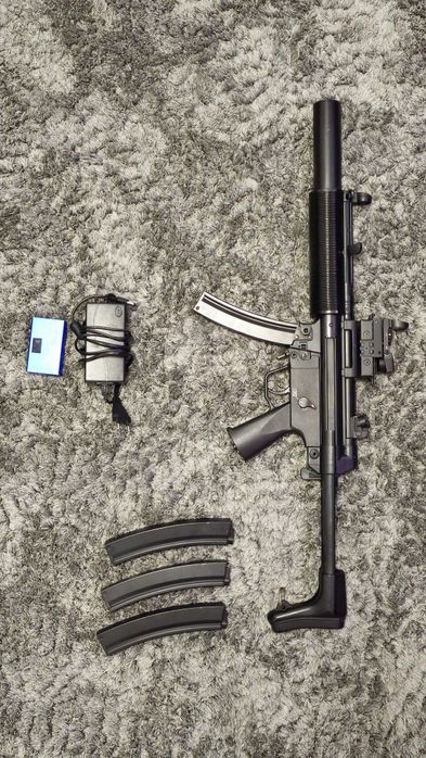 Airsoft MP5 Heckler & Koch Cyma+ 4 incarcatoare,acumulator Lipo,+++