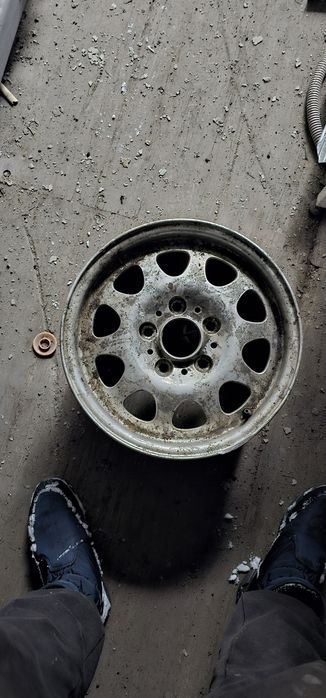 Диски легкосплавнык на BMW
