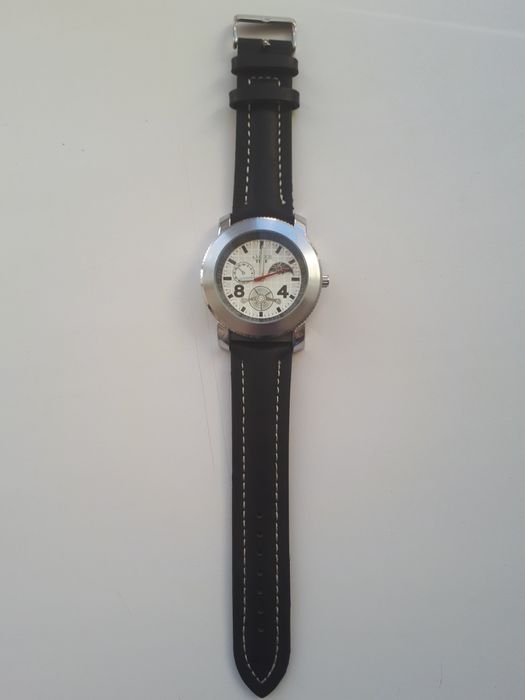 Продам часы наручные мужские