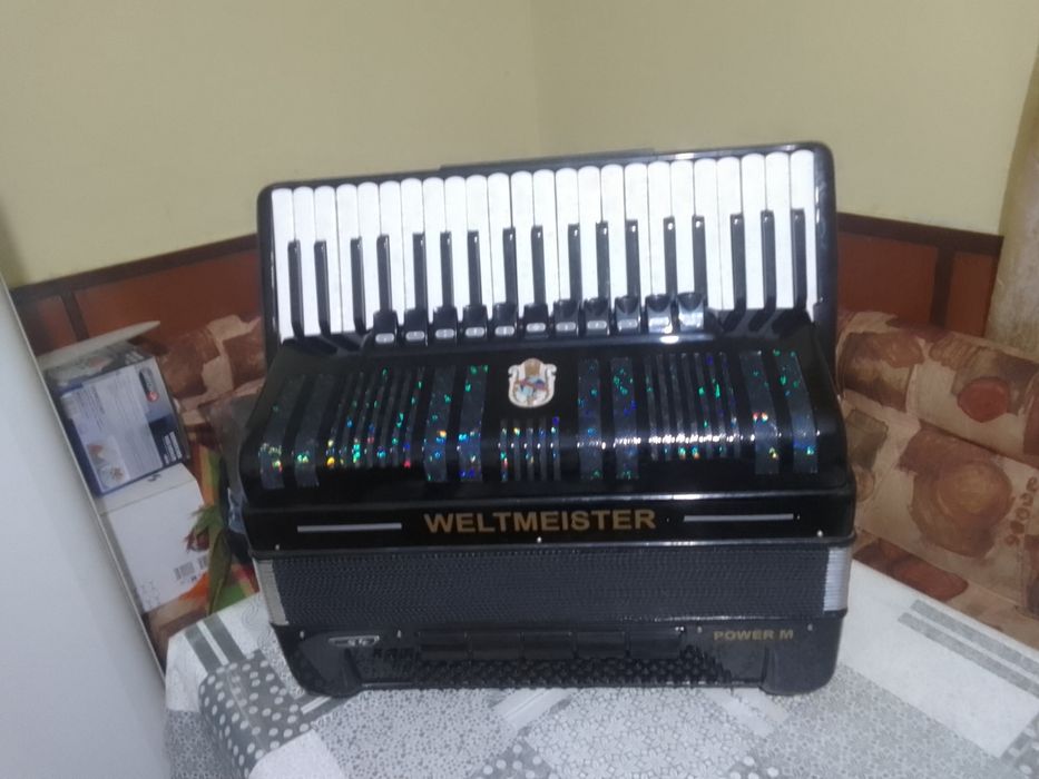 Акордеон кантус 4