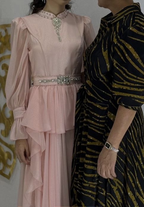 Продам платья на мероприятия