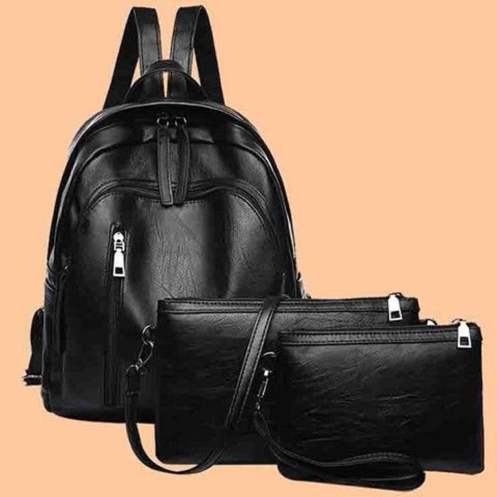 Дамска раница от висококачествена кожа с подарък малка чанта и портмон
