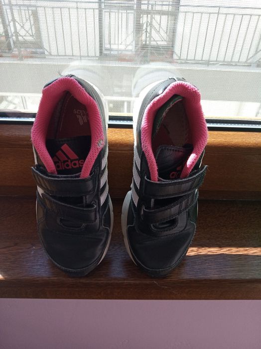 Маратонки Adidas за момиче