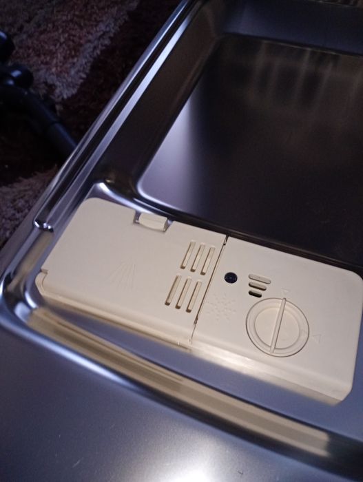 Mașina de spălat vase Whirlpool