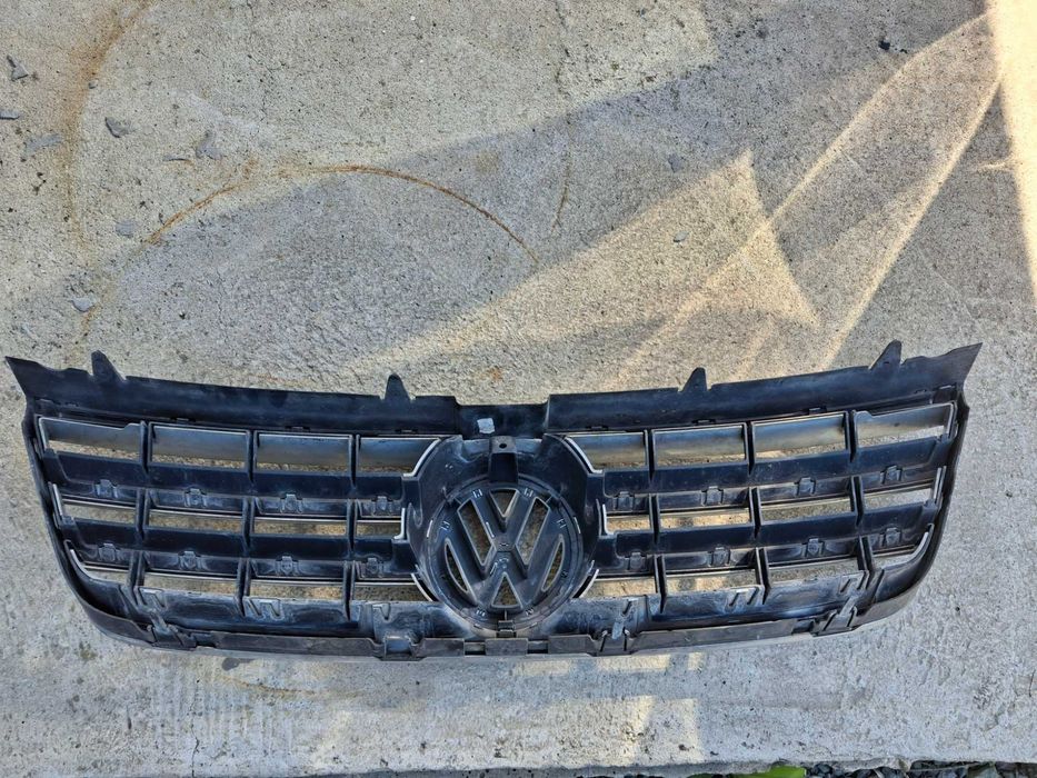 Декоративна решетка с емблема 7L6 853 651 A за VW TOUAREG