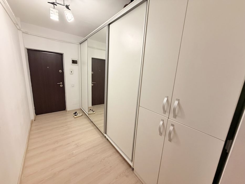 Propietar Vand apartament 3 camere Valea Lupului
