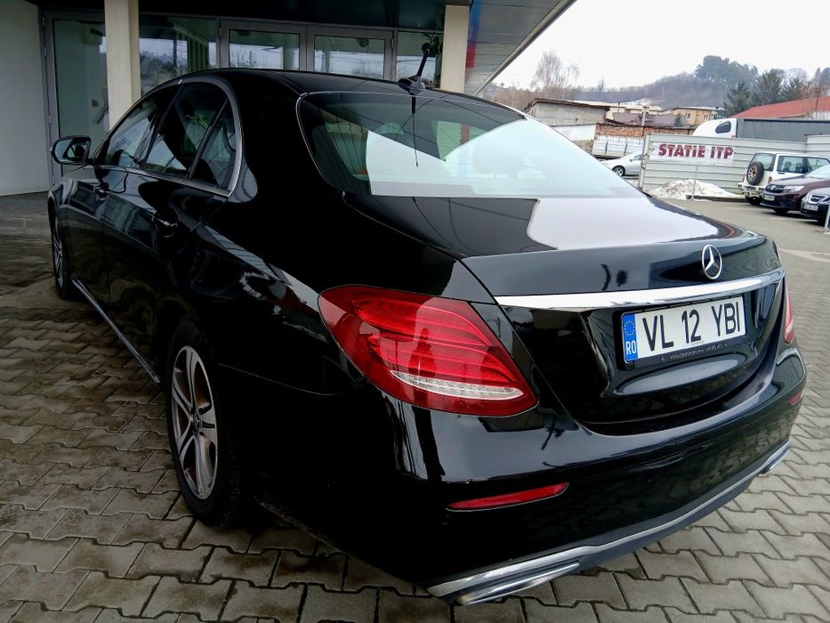 Mercedes-Benz E220 2020 AMG 4MATIC Impecabil