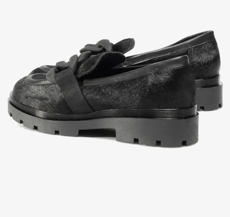 Eva Minge с естествен косъм