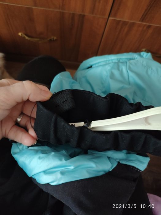 Продам костюм на девочку осень-весна