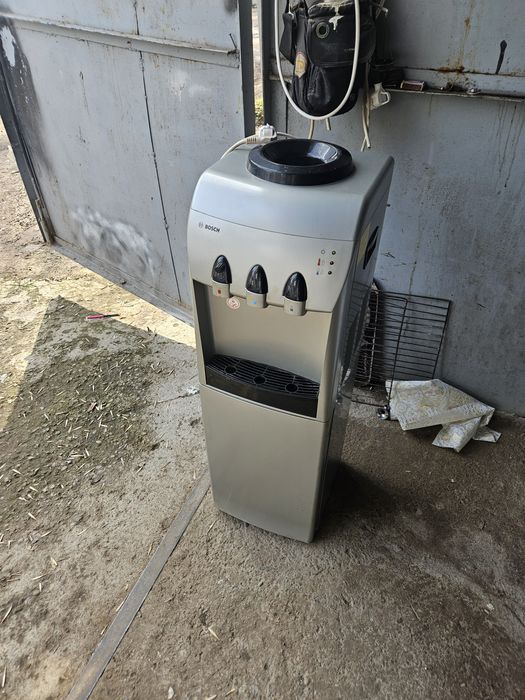 Продаётся куллер BOSH  рабочий