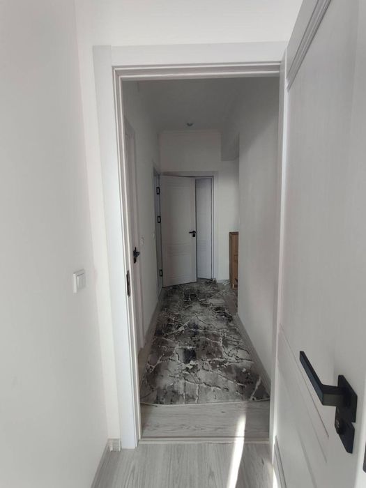 Kvartira sotiladi srochni