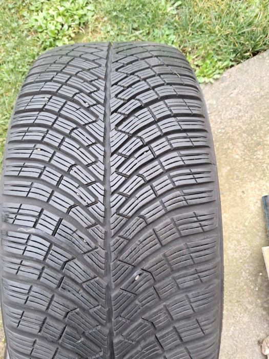 PIRELLI 245/45/18